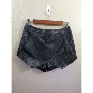 Express Metallic Mini Skort size 4